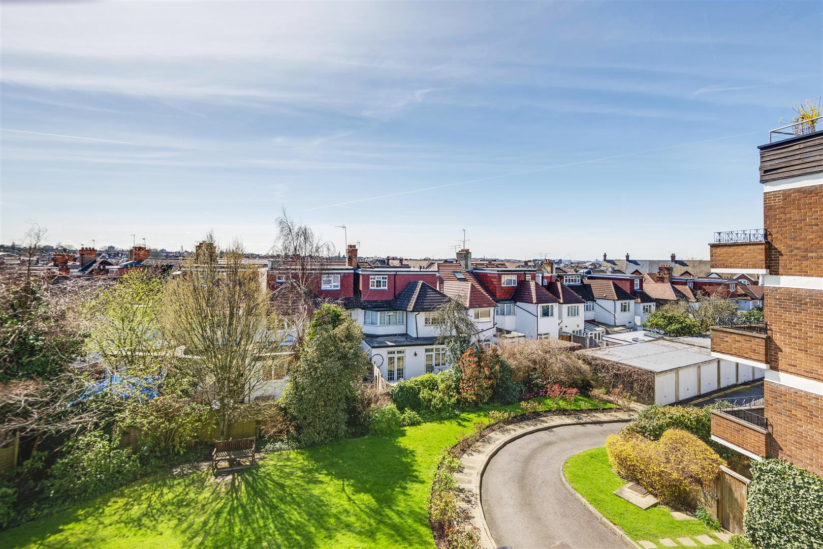 Temple Fortune Lane, London Absolute Property